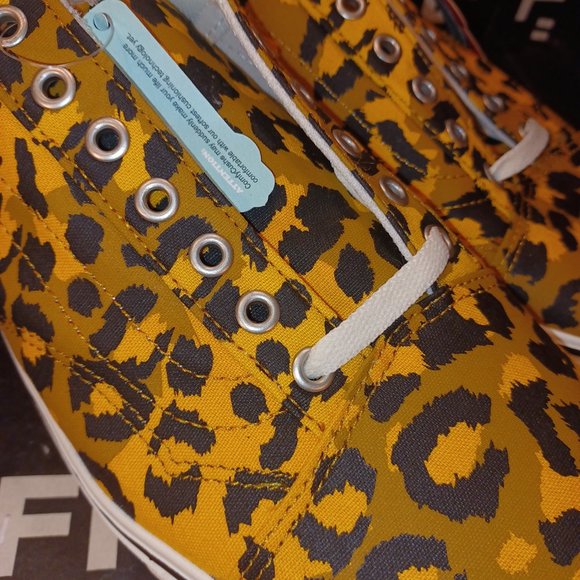 Vans Comfycush Old Skool Men's 10.5 Leopard Golden Brown/Golden Glow VN0… - Picture 6 of 13